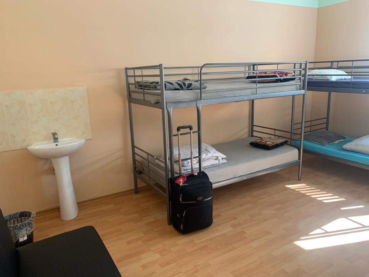 Escobars Backpackers Hostel ريغا المظهر الخارجي الصورة